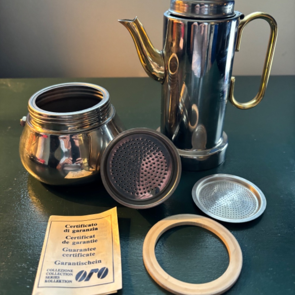 24 Karat gold plated 18/10 Stainless Steel Espresso Maker (Made in Italy) - Picture 5 of 15